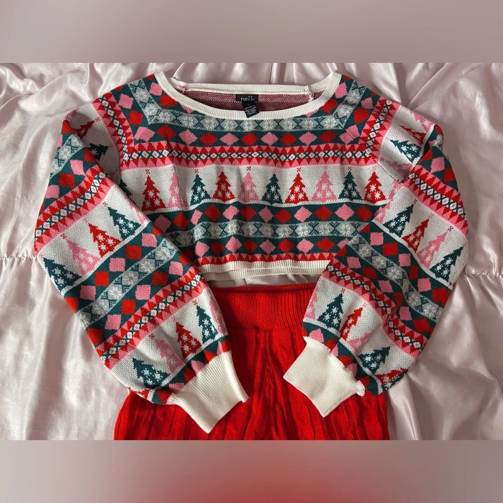 Cropped sweaters and shorts 3 piece set - Picture 2 of 3
